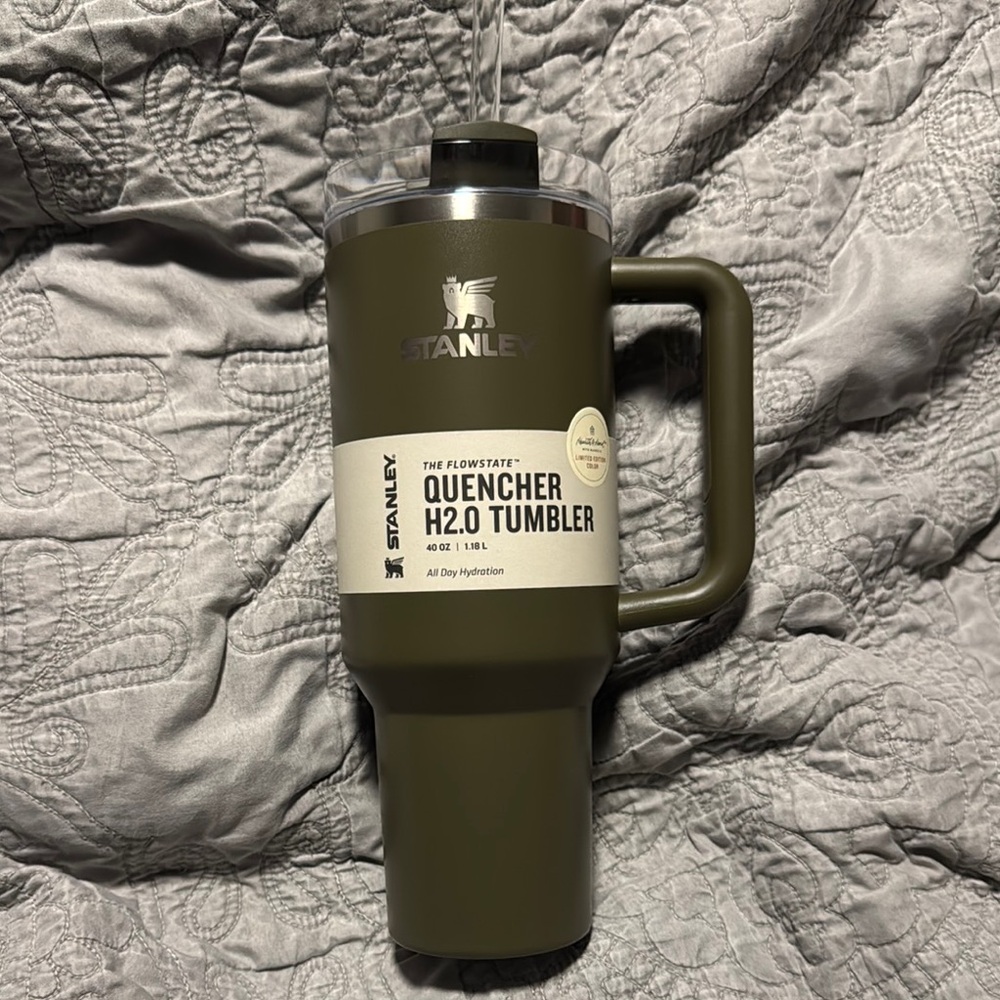 Stanley Pete Moss Quencher H2.0 Tumbler